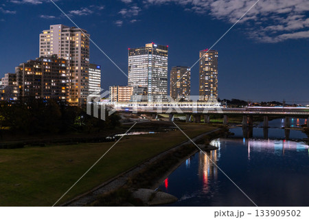 《東京都》二子玉川・都市夜景 《東京都》二子玉川・都市夜景 133909502