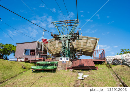 御在所岳頂上周辺の風景《三重県 菰野町》 133912008