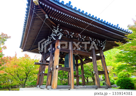 総本山智積院　智積院の鐘楼堂　智恵の鐘 133914381