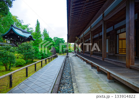 総本山智積院　智積院の講堂と唐門 133914822