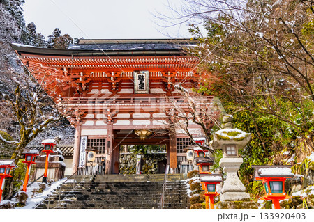 京都 冬の鞍馬寺 仁王門 京都 冬の鞍馬寺 仁王門 133920403