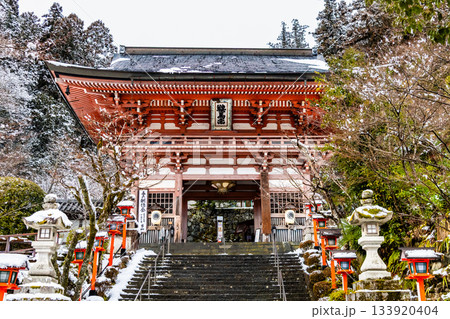 京都 冬の鞍馬寺 仁王門 京都 冬の鞍馬寺 仁王門 133920404