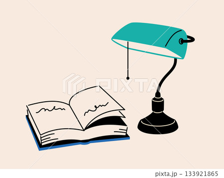 読書ライトと開かれた本　読書週間 133921865