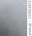 雪の結晶が薄く積もった背景素材 133922873