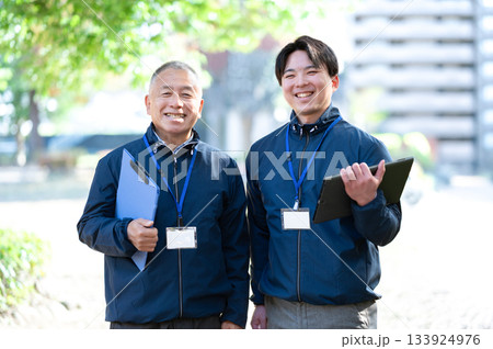 暮らしを支える職員 暮らしを支える職員 133924976