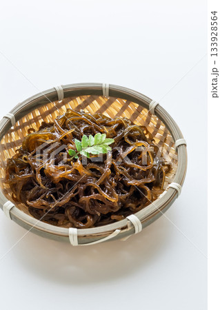 もずく もずく 133928564