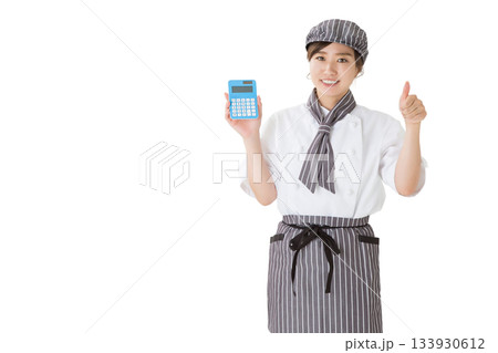 コックコートを着た女性 コックコートを着た女性 133930612