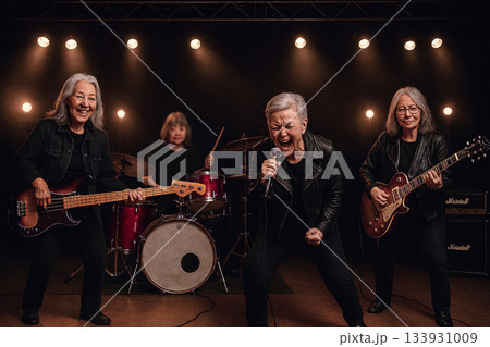 シニアのロックバンド 133931009