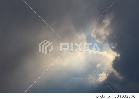 空と雲とが織りなす色紙　　　　信州の空と雲　　　信州の自然 133932570