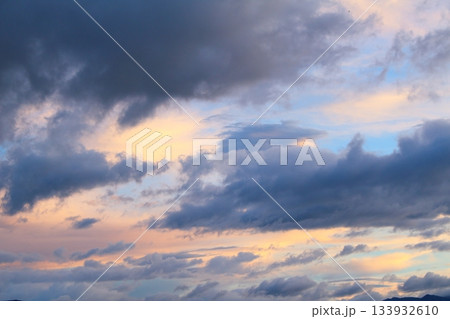空と雲とが織りなす色紙 信州の空と雲 信州の自然 空と雲とが織りなす色紙 信州の空と雲 信州の自然 133932610