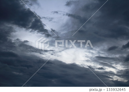 空と雲とが織りなす色紙　　　　信州の空と雲　　　信州の自然 133932645