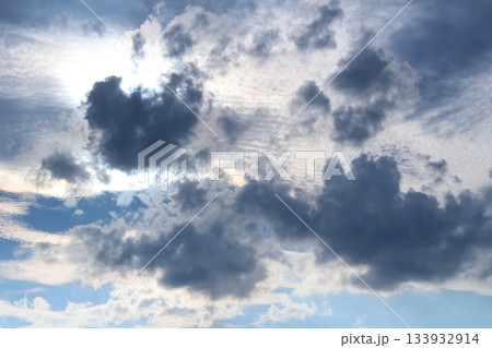 空と雲とが織りなす色紙 信州の空と雲 信州の自然 空と雲とが織りなす色紙 信州の空と雲 信州の自然 133932914