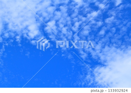 空と雲とが織りなす色紙　　　　信州の空と雲　　　信州の自然 133932924