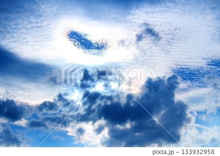 空と雲とが織りなす色紙 信州の空と雲 信州の自然 空と雲とが織りなす色紙 信州の空と雲 信州の自然 133932958
