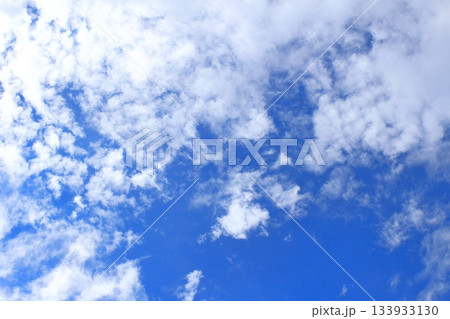 空と雲とが織りなす色紙 信州の空と雲 信州の自然 空と雲とが織りなす色紙 信州の空と雲 信州の自然 133933130