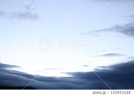 空と雲とが織りなす色紙 信州の空と雲 信州の自然 空と雲とが織りなす色紙 信州の空と雲 信州の自然 133933188