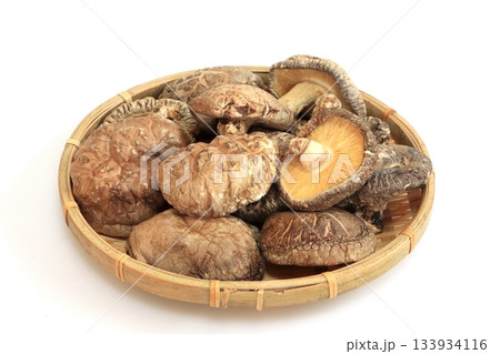 干し椎茸(冬菇・大分県産) 干し椎茸(冬菇・大分県産) 133934116
