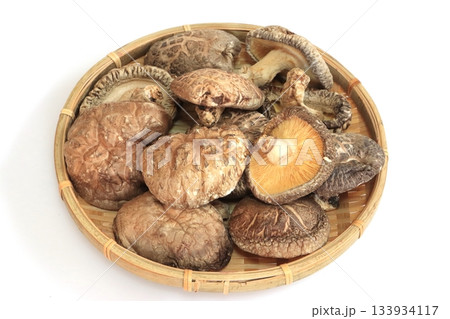 干し椎茸（冬菇・大分県産） 133934117