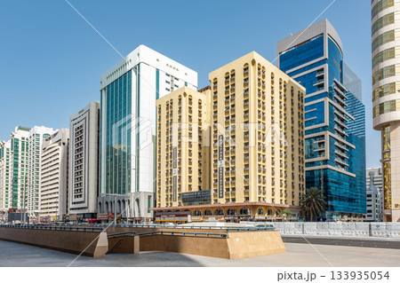 UAE, United Arab Emirates, Abu Dhabi downtown financial center skyline. UAE, United Arab Emirates, Abu Dhabi downtown financial center skyline. 133935054