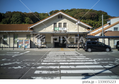 秋晴れの大磯駅　JR東日本　東海道線 133935223