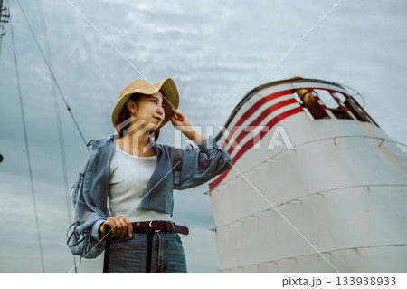 女性 乗船 船旅 133938933