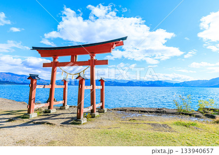 秋の御座石神社 鳥居　秋田県仙北市 133940657