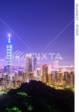 台北101タワーのとても美しい夜景 台北101タワーのとても美しい夜景 133940740