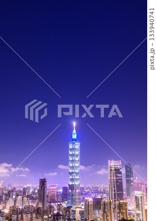 台北101タワーのとても美しい夜景 133940741