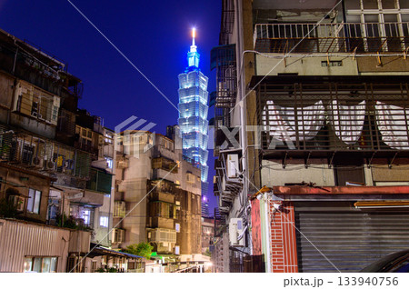 台北101タワーのとても美しい夜景 台北101タワーのとても美しい夜景 133940756
