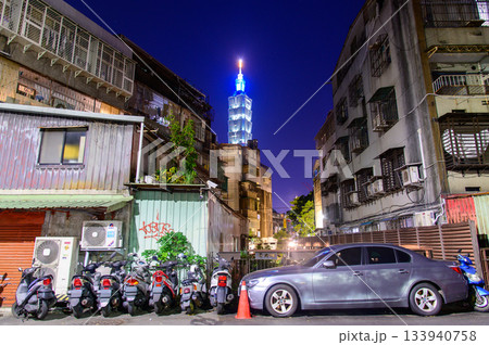 台北101タワーのとても美しい夜景 台北101タワーのとても美しい夜景 133940758