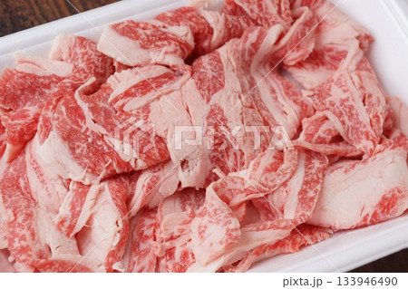 黒毛和牛切り落とし 133946490