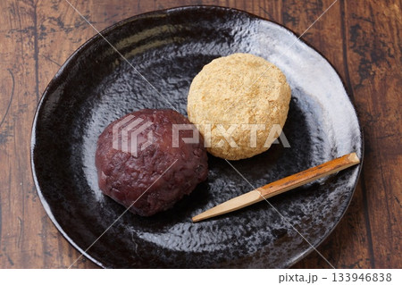二色おはぎ　和菓子 133946838