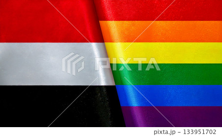 レインボーフラッグとイエメンの国旗 レインボーフラッグとイエメンの国旗 133951702