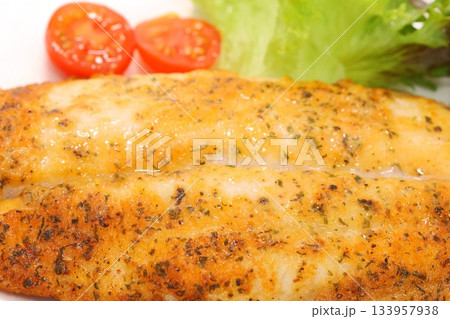 白身魚のムニエル 魚料理 パンガシウス 白身魚のムニエル 魚料理 パンガシウス 133957938