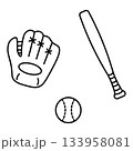 野球のグローブとバットとボールの線画イラスト 133958081