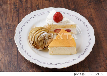 イチゴショート モンブラン チーズケーキ イチゴショート モンブラン チーズケーキ 133959185