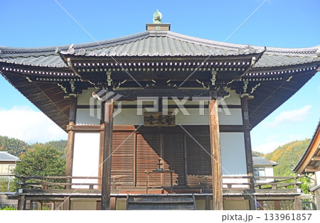 京都大覚寺大沢池聖天堂 133961857