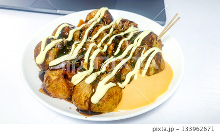 オーロラソースとたこ焼き オーロラソースとたこ焼き 133962671
