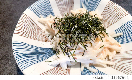 千切り大根のマヨネーズ和え 千切り大根のマヨネーズ和え 133962696