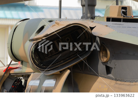 陸上自衛隊UH-60Jヘリコプター排気口の赤外線排出抑制装置 陸上自衛隊UH-60Jヘリコプター排気口の赤外線排出抑制装置 133963622
