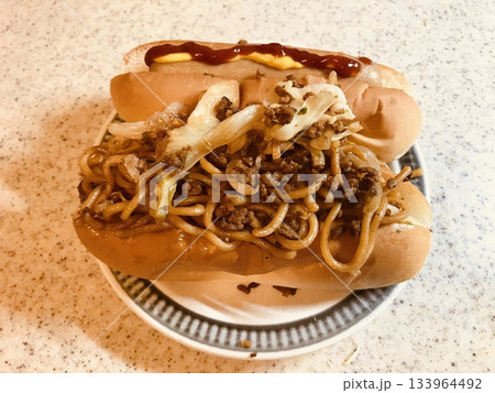 焼きそばパン 133964492