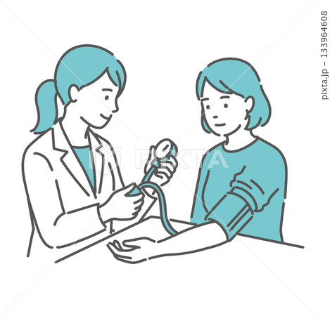 女性の医療従事者による成人女性の血圧測定イラスト 133964608