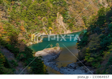 秋の寸又峡と夢の吊り橋 秋の寸又峡と夢の吊り橋 133964937