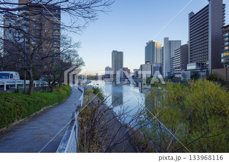 阪急電鉄今津線鉄橋 133968116