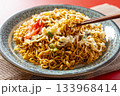 カップ焼きそば皿盛りj 133968414