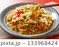 カップ焼きそば皿盛りl 133968424