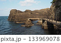 越前松島の海に架かる遊歩道 133969078