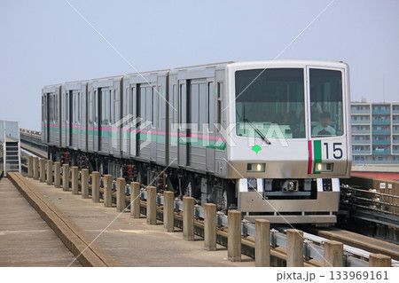 日暮里・舎人ライナーを走行する車両 日暮里・舎人ライナーを走行する車両 133969161