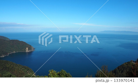 レインボーライン山頂公園から望む三方五湖 133970141