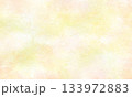 水彩の抽象的な黄色背景 133972883